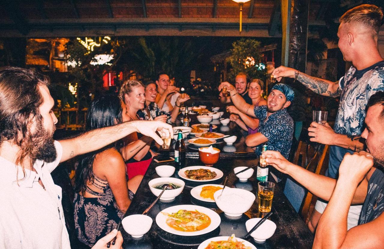 Serendipity Hoi An Hostel ภายนอก รูปภาพ